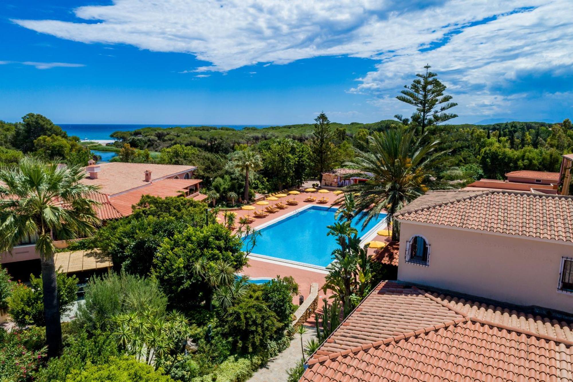 Villaggio Cala Ginepro Resort & Spa Orosei Exterior photo