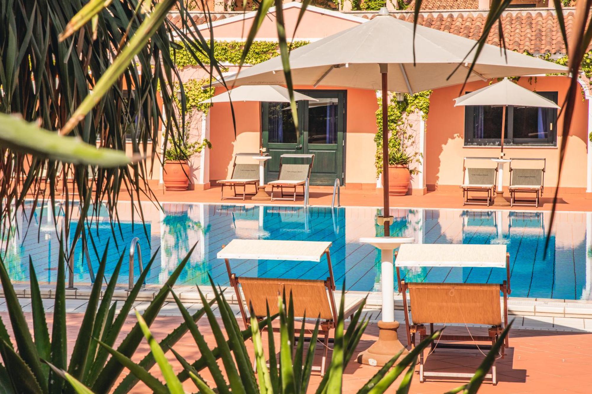 Villaggio Cala Ginepro Resort & Spa Orosei Exterior photo
