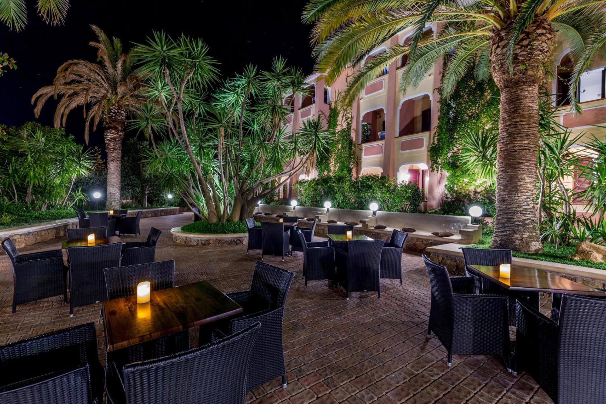 Villaggio Cala Ginepro Resort & Spa Orosei Exterior photo